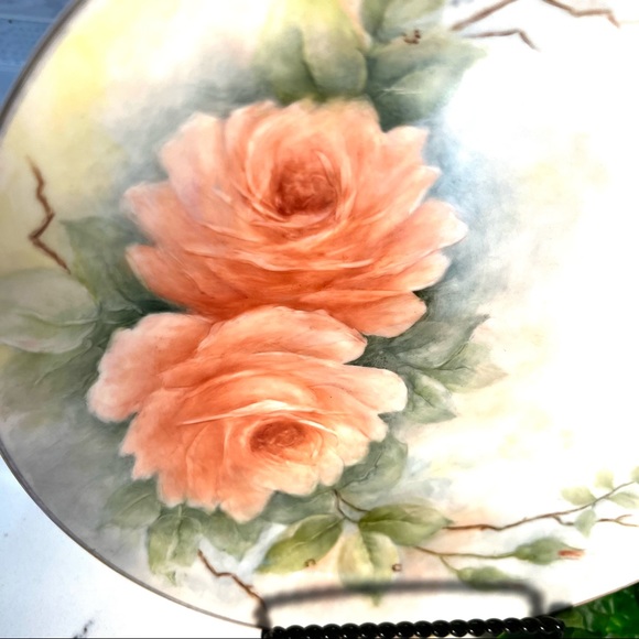 Vintage handpainted rose plate by Wilmina Woerner - Picture 3 of 8